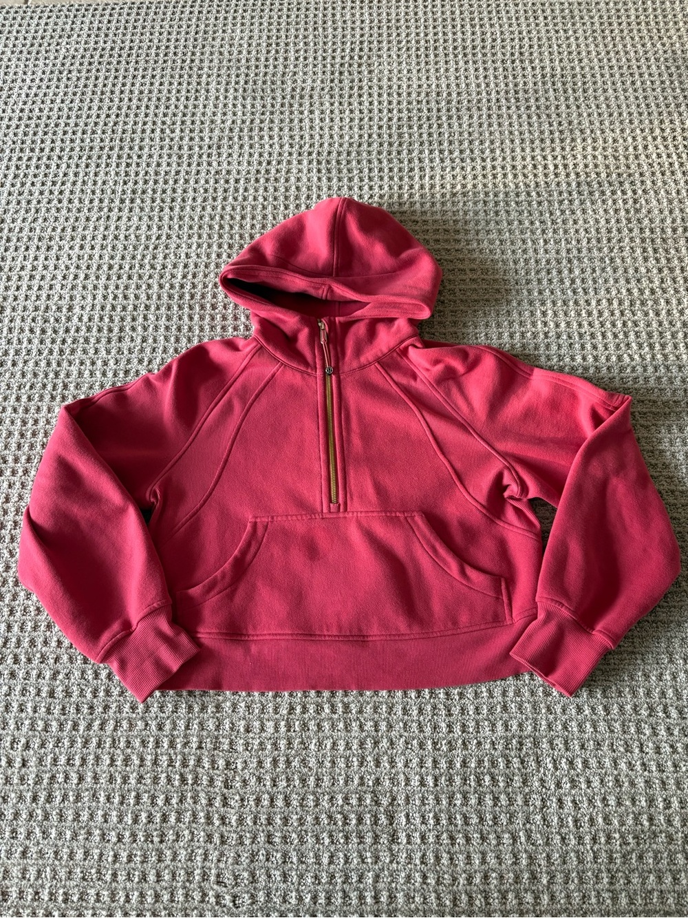 lululemon scuba Raspberry Pink Hooded Half-Zip Sweater. XS/S